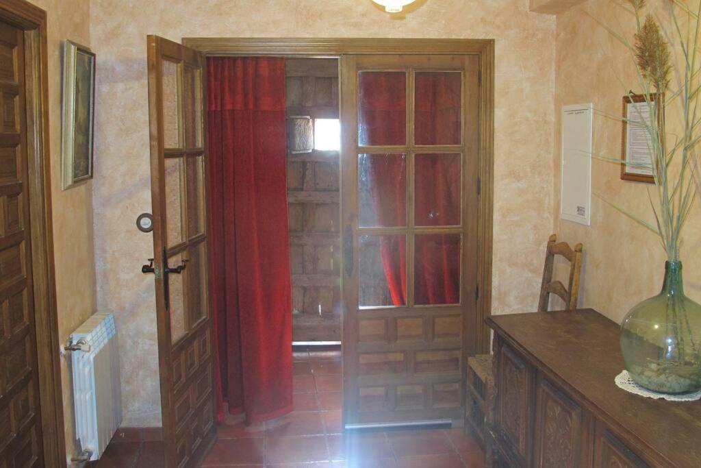 Gran Casa, Lagunas De Ruidera, Bbq, Porche, Chimenea Екстериор снимка